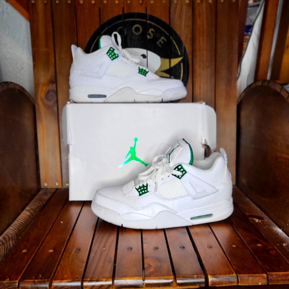 Jordan 4 retro metallic green sz 11